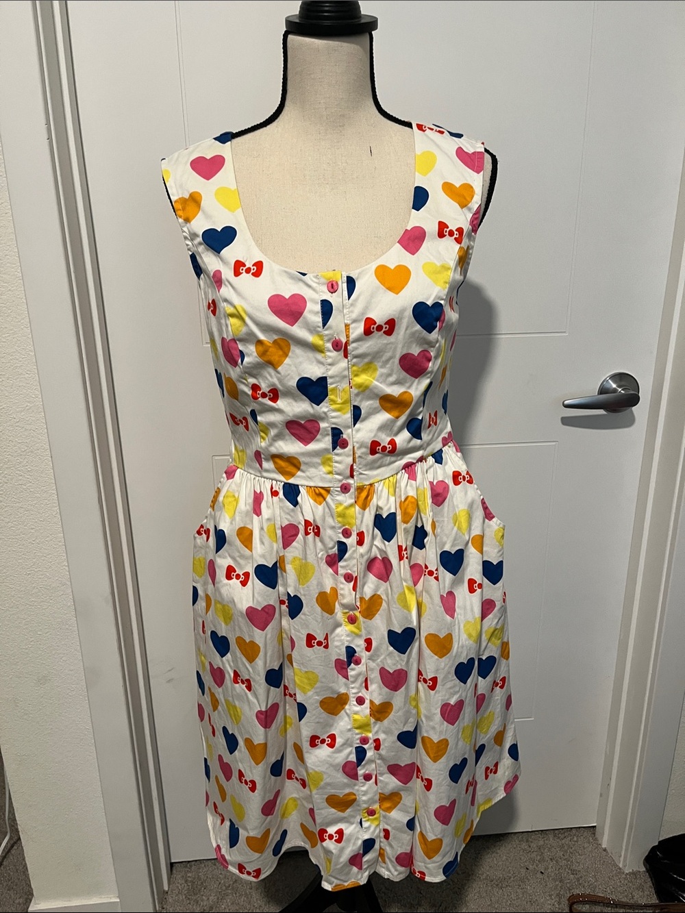 ModCloth For Hello Kitty Heart Bow Design Button Closure Sleeveless Dress